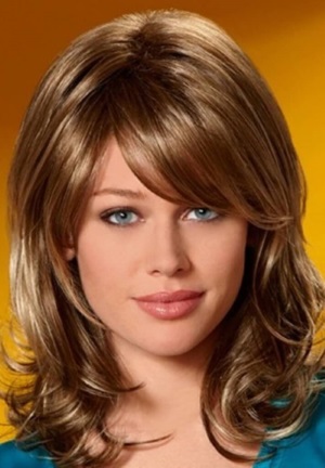 Haircuts for curly hair of medium length. Photo of fashionable women's hairstyles