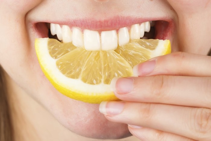 How to whiten teeth at home without harming the enamel quickly from yellowness. Products and folk recipes