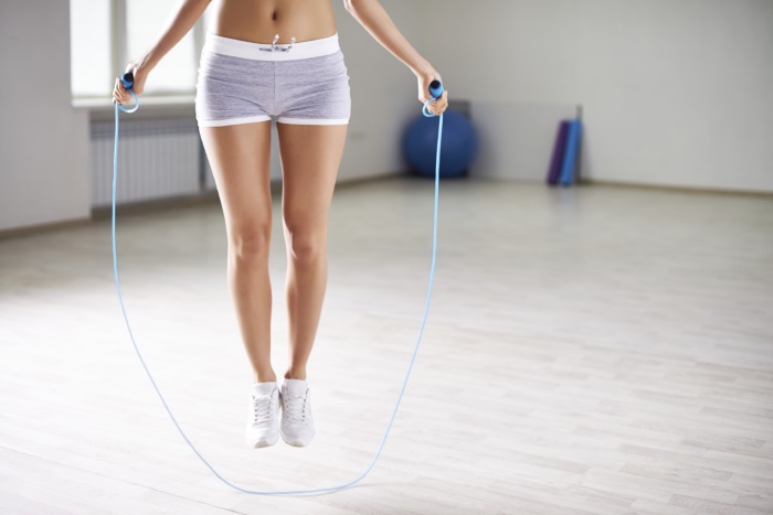 Rope exercises for slimming the abdomen, sides, buttocks, legs. Results for women, men, photos