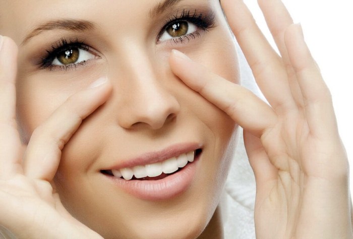 Vitamins A and E for facial skin - how to apply orally, in capsules, masks