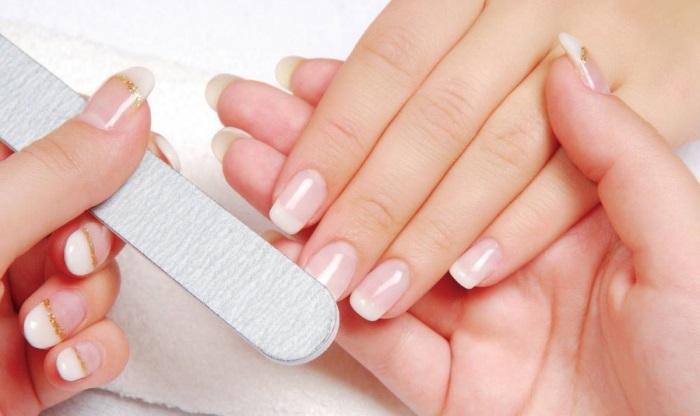 Come fare una manicure a casa: elegante, bella, alla moda. Istruzioni passo passo con foto