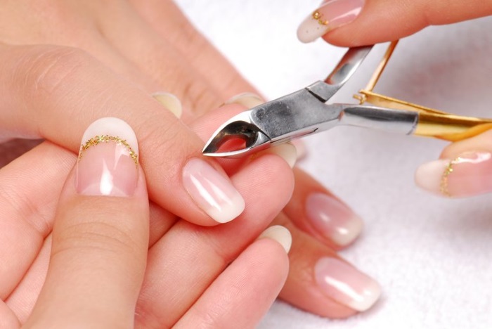 How to make a manicure at home - stylish, beautiful, fashionable. Step by step instructions with photo