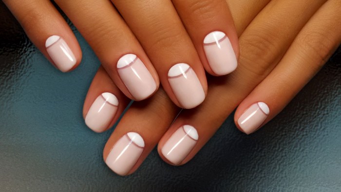 Beautiful manicure at home. Ideas of a fashionable, simple, original manicure - step by step instructions with a photo