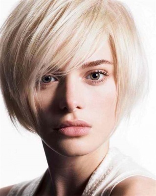 The best haircuts for a round face. Photo with a description for women