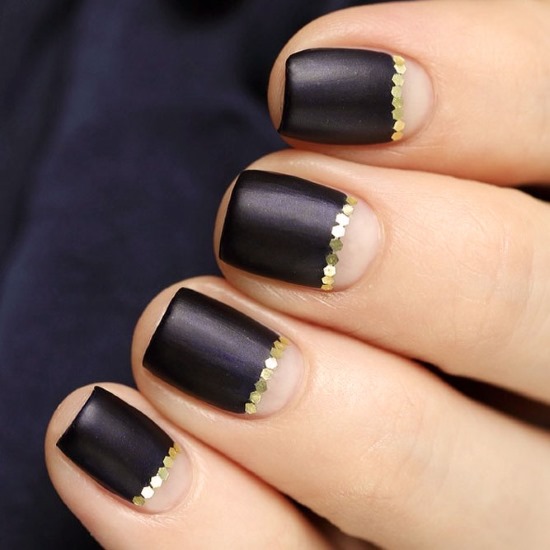 Matte manicure for short nails with gel varnish. Fashion trends 2020, new designs. A photo