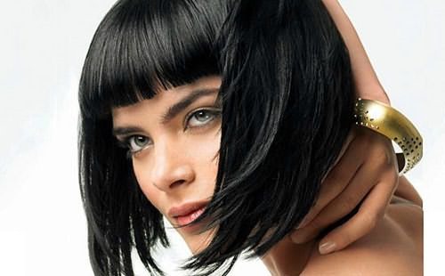 Haircuts with bangs for medium hair 2020. Photo of fashionable haircuts for a round, oval, square face