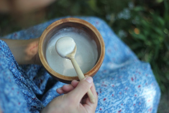 How to make your own shampoo at home. Recipes from nettle, soap nuts, ash, laundry and baby soap, eggs, cocoa