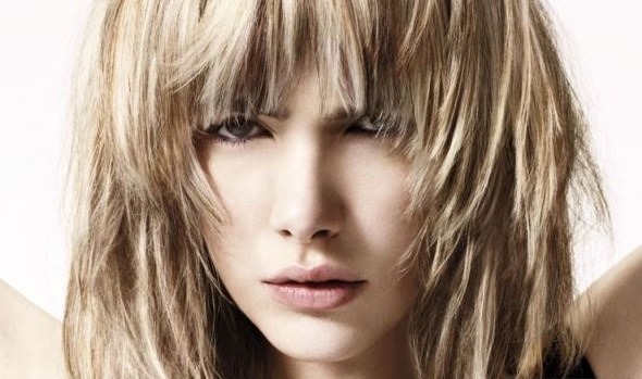 Cascading haircuts for long hair with bangs, no bangs, oval face, photo