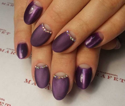 Manicure Cat's Eye. Design ideas for short and long nails. Step by step instructions with photo