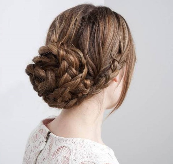 Beautiful hairstyles for short hair. Fast and easy styling in 5 minutes