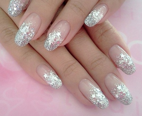 Bella giacca sulle unghie. Idee di design, foto di nuovi prodotti con motivi, strass, buchi, sfregamenti. Smalto gel per manicure passo dopo passo