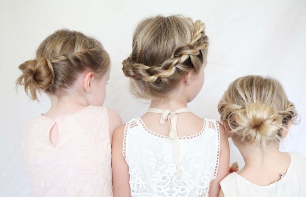 Belle acconciature con capelli corti per ragazze a scuola, all'asilo, semplici in 5 minuti, trecce, istruzioni con foto