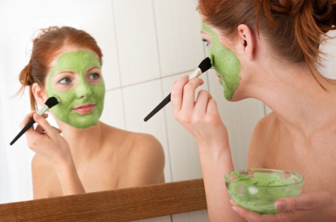 Blue clay face mask for wrinkles, acne, inflammation. Cooking recipes and how to use at home