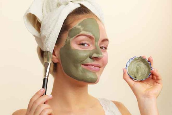 Blue clay face mask for wrinkles, acne, inflammation.Cooking recipes and how to use at home