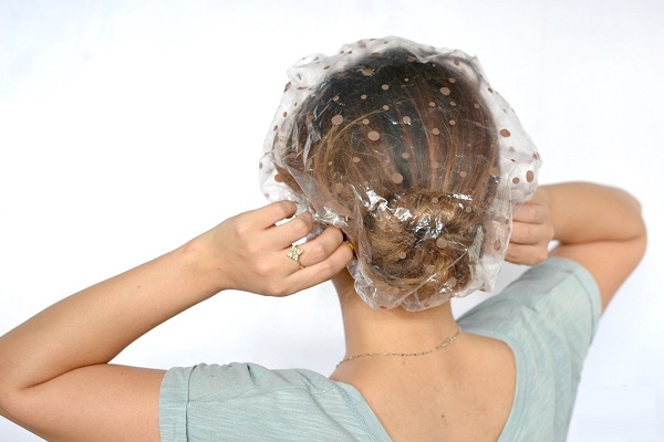 Maschera schiarente alla cannella. Ricette e regole per l'uso a casa, su capelli castano chiaro e scuro, foto