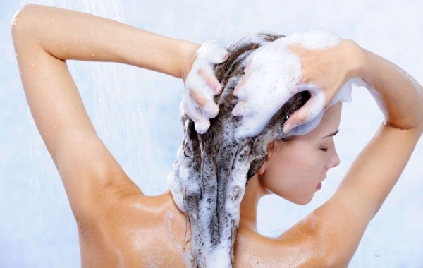 Shampoos without sulfates and parabens. List of professional, natural, organic products for adults and children