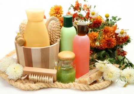 Shampoos without sulfates and parabens. List of professional, natural, organic products for adults and children