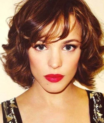 Fashionable beautiful women's haircuts for curly hair of medium length: with bangs and without, not requiring styling. New for 2020