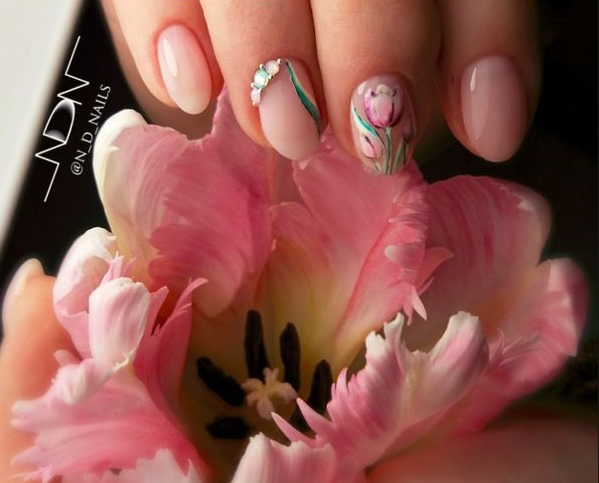 Gel polish nail design, photo. New 2020 for short and long nails: spring, summer, autumn. French, red, video tutorials for beginners, step by step