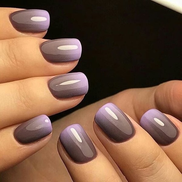 Gradiente sulle unghie con smalto gel: foto, tendenze della moda. Come scegliere un colore e fare in casa con una spugna senza bolle, pennello