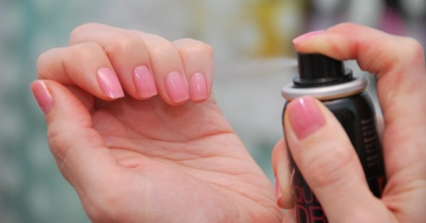 How to quickly dry gel polish on nails without a hairdryer, ironing, lamps at home