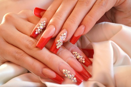 Manicure gel polish with rhinestones. Fashion trends, photos with broths, sparkles, rubbing, french, the most beautiful design