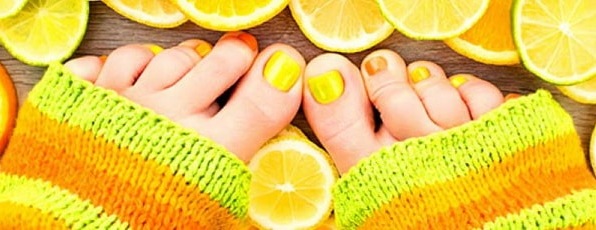 Fashion trends in pedicure 2020. Photos, current ideas and colors