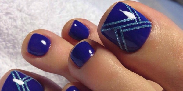 Fashion trends in pedicure 2020. Photos, current ideas and colors