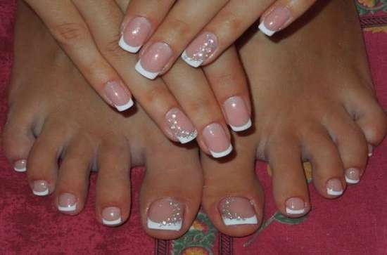 Fashion trends in pedicure 2020. Photos, current ideas and colors