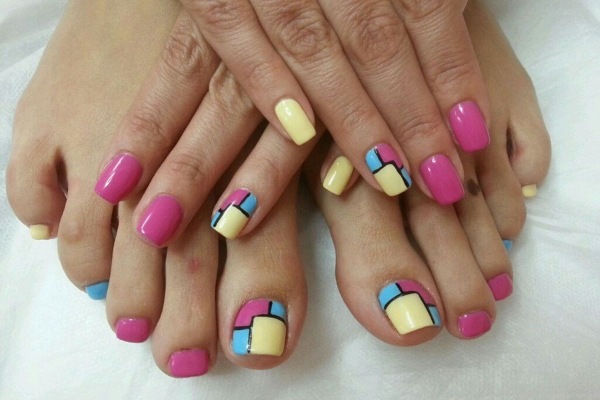 Fashion trends in pedicure 2020. Photos, current ideas and colors