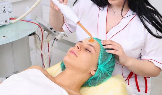 Darsonvalization - what is it in cosmetology, the benefits of the procedure for the skin of the face, head, eyelids, hair, devices. Indications and contraindications, effectiveness