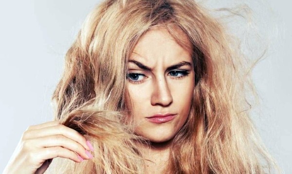 Vello: che cos'è, le conseguenze, come rendere il volume della radice dei capelli a casa. Foto e recensioni