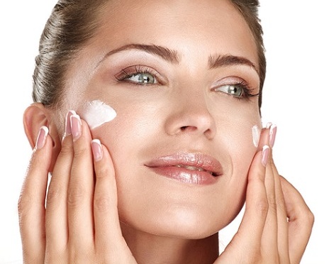 Facial fluid - what is it, the best creams: Apieu, Aqua smart, Black Pearl, Loreal, Faberlik, Chanel, Planeta Organica