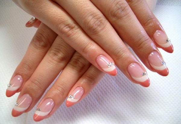 French manicure with a pattern. New 2020, the best ideas for long and short nails