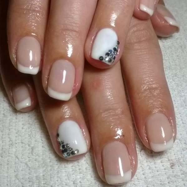 French manicure with a pattern. New 2020, the best ideas for long and short nails