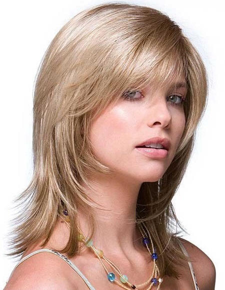 Haircut cascade for medium hair. Photos of new products 2020, how to cut, style yourself at home