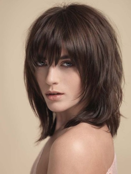 Haircut cascade for medium hair. Photos of new products 2020, how to cut, style yourself at home