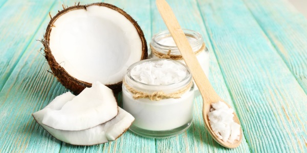 Coconut oil for hair. Properties, benefits and application for dry hair at night, during the day, for blondes and brunettes