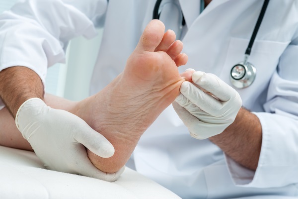 Ingrown toenail. Causes of appearance, symptoms, treatment without surgery with folk remedies, ointments, surgery