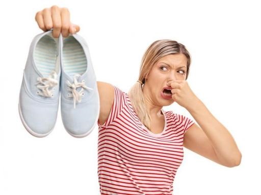 How to get rid of foot odor effectively. Best remedies in pharmacies, causes and treatments for sweating