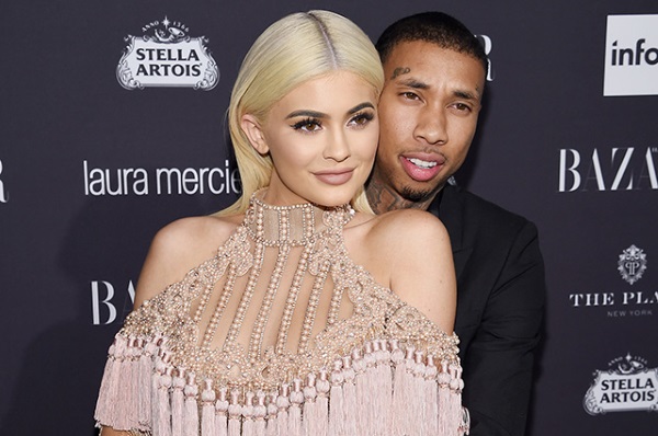 Kylie Jenner prima e dopo la chirurgia plastica: foto senza trucco, photoshop, in costume da bagno, incinta. Quanti anni, altezza, parametri, biografia