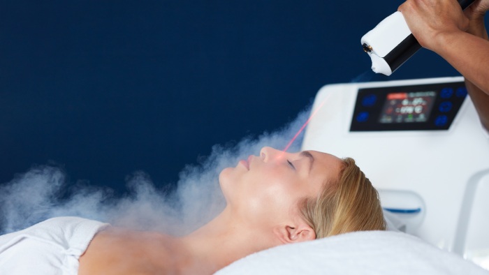 Cryomassage of the face with liquid nitrogen - what is it, how is it done, indications and contraindications, results. Price, reviews, photo