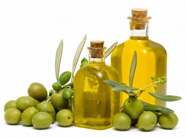 Olio di celidonia.Proprietà e applicazione per malattie della pelle e fungine, in cosmetologia, ginecologia