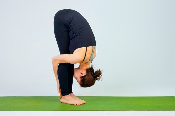 Yoga per schiena e colonna vertebrale: caratteristiche, indicazioni e controindicazioni, una serie di semplici esercizi, le migliori asana. Video per principianti