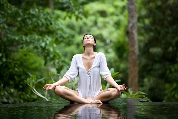 Yoga per schiena e colonna vertebrale: caratteristiche, indicazioni e controindicazioni, una serie di semplici esercizi, le migliori asana. Video per principianti