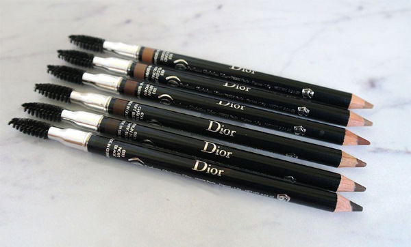 Eyebrow pencil. Beginner's Guide: Waterproof, Powdery, Waxy, Long Lasting