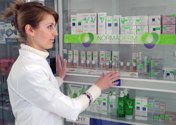 Pharmacy cosmetics, popularity rating: for problem skin, for acne, anti-aging. French, Russian, brands