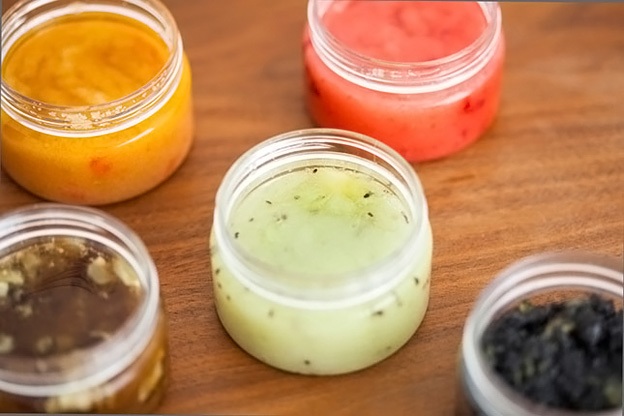 Facial scrubs. Professional and homemade recipes for sensitive and problem skin