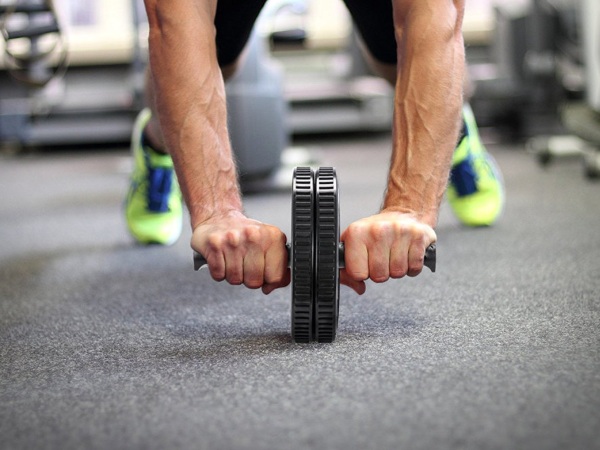 Press roller. Which one to choose, exercises for men and women. How to do it right