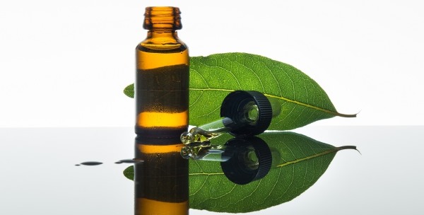 Bey olio per capelli. Applicazione, vantaggi, prezzo in farmacia, dove acquistare, recensioni